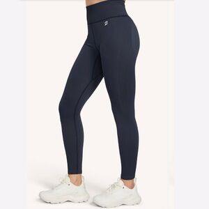 Peloton NWT Seamless High Rise Legging Navy Size M / L Workout Gym Cycling Row